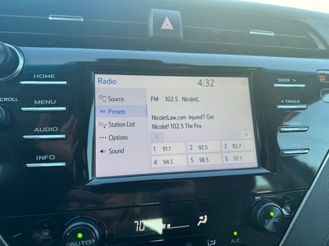 2018 Toyota Camry Hybrid LE FWD