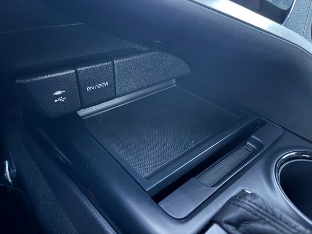 2018 Toyota Camry Hybrid LE FWD