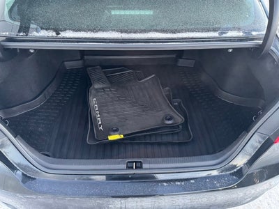 2018 Toyota Camry Hybrid LE FWD