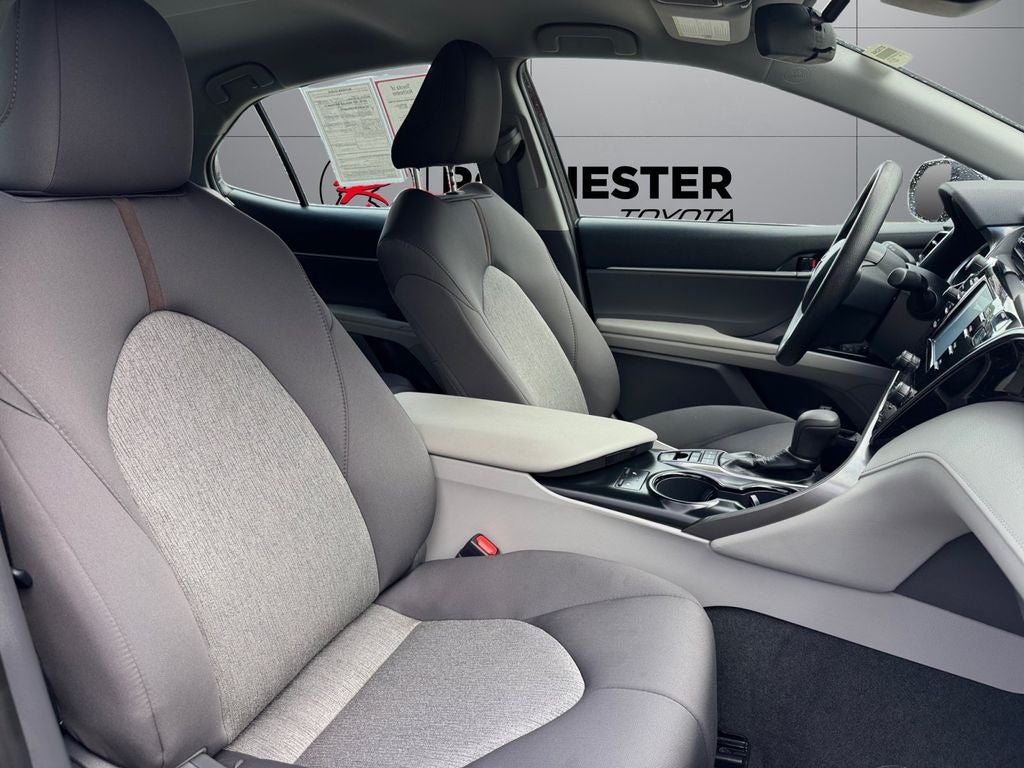 2019 Toyota Camry Hybrid LE FWD