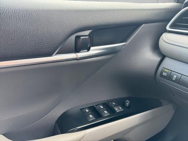 2019 Toyota Camry Hybrid LE FWD