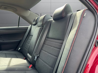 2015 Toyota Camry SE FWD