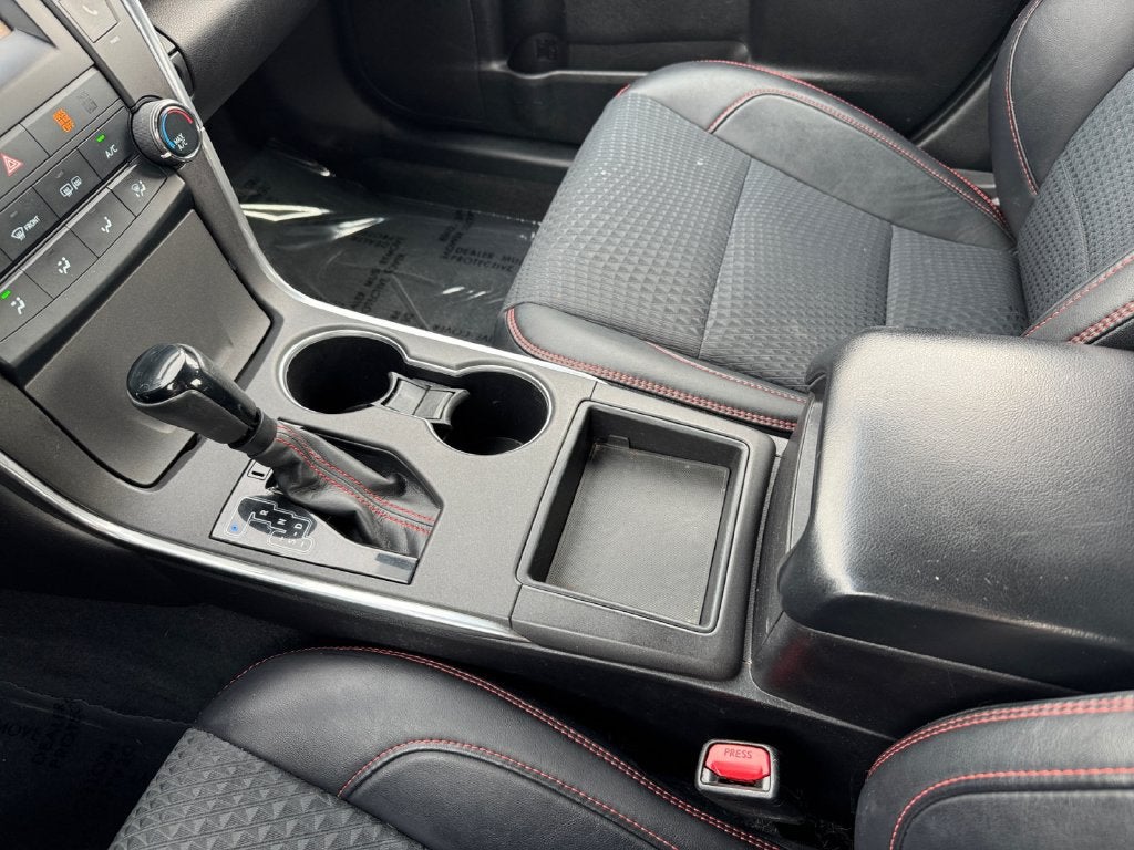 2015 Toyota Camry SE FWD