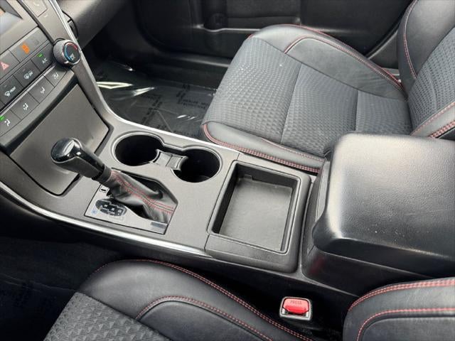 2015 Toyota Camry SE FWD