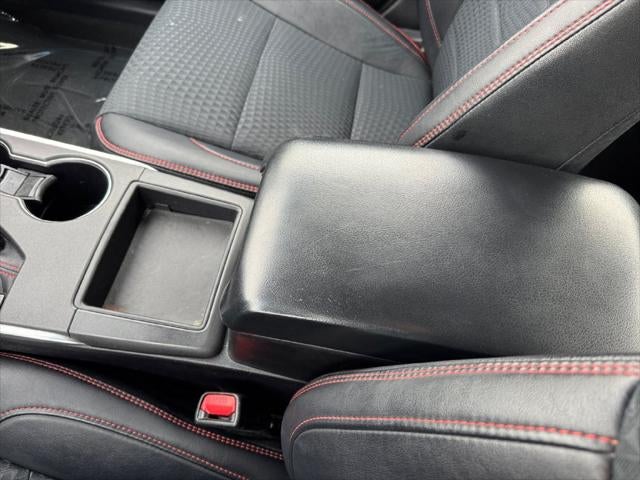 2015 Toyota Camry SE FWD