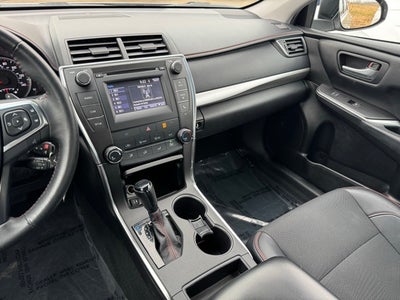 2016 Toyota Camry SE FWD