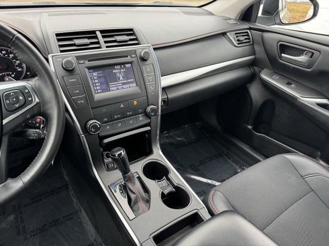 2016 Toyota Camry SE FWD