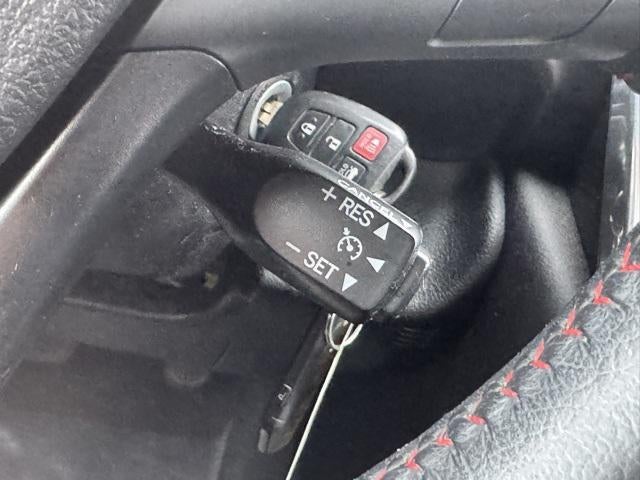 2016 Toyota Camry SE FWD