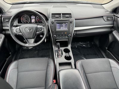 2016 Toyota Camry SE FWD