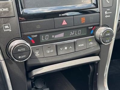 2017 Toyota Camry XSE FWD
