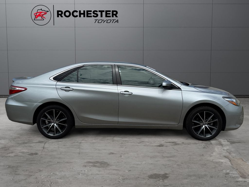 2017 Toyota Camry XSE FWD