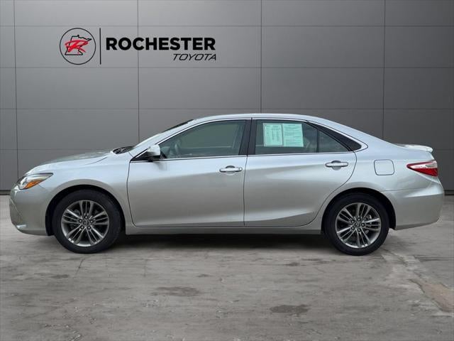 2017 Toyota Camry SE FWD