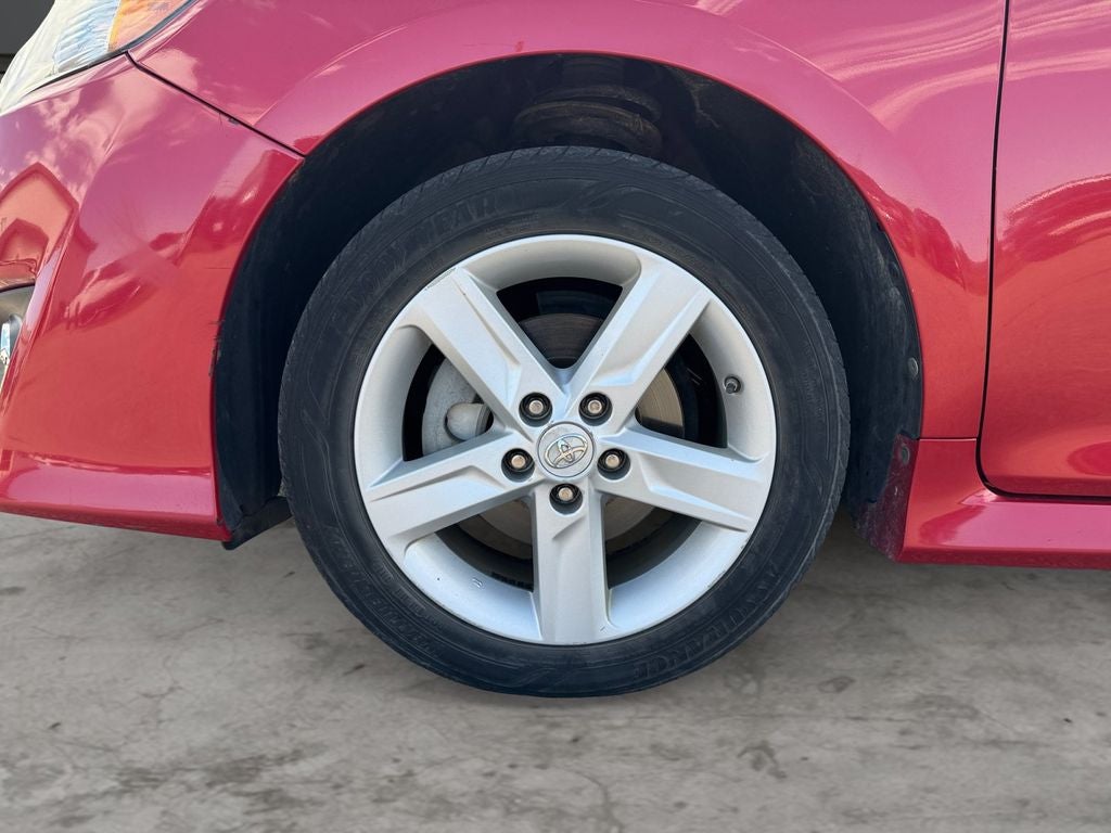 2012 Toyota Camry SE FWD