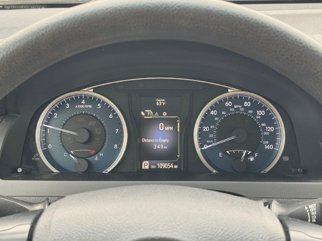 2017 Toyota Camry LE FWD