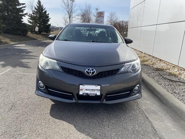 2014 Toyota Camry SE FWD