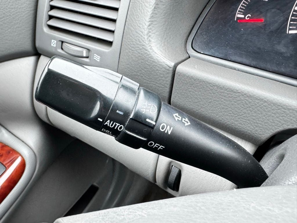 2005 Toyota Camry XLE FWD