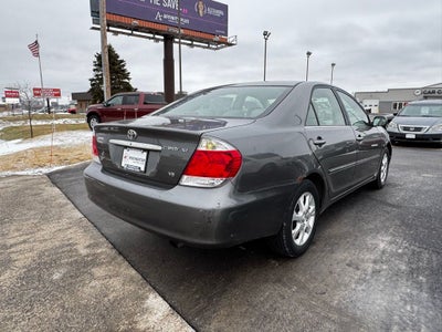 2005 Toyota Camry XLE FWD