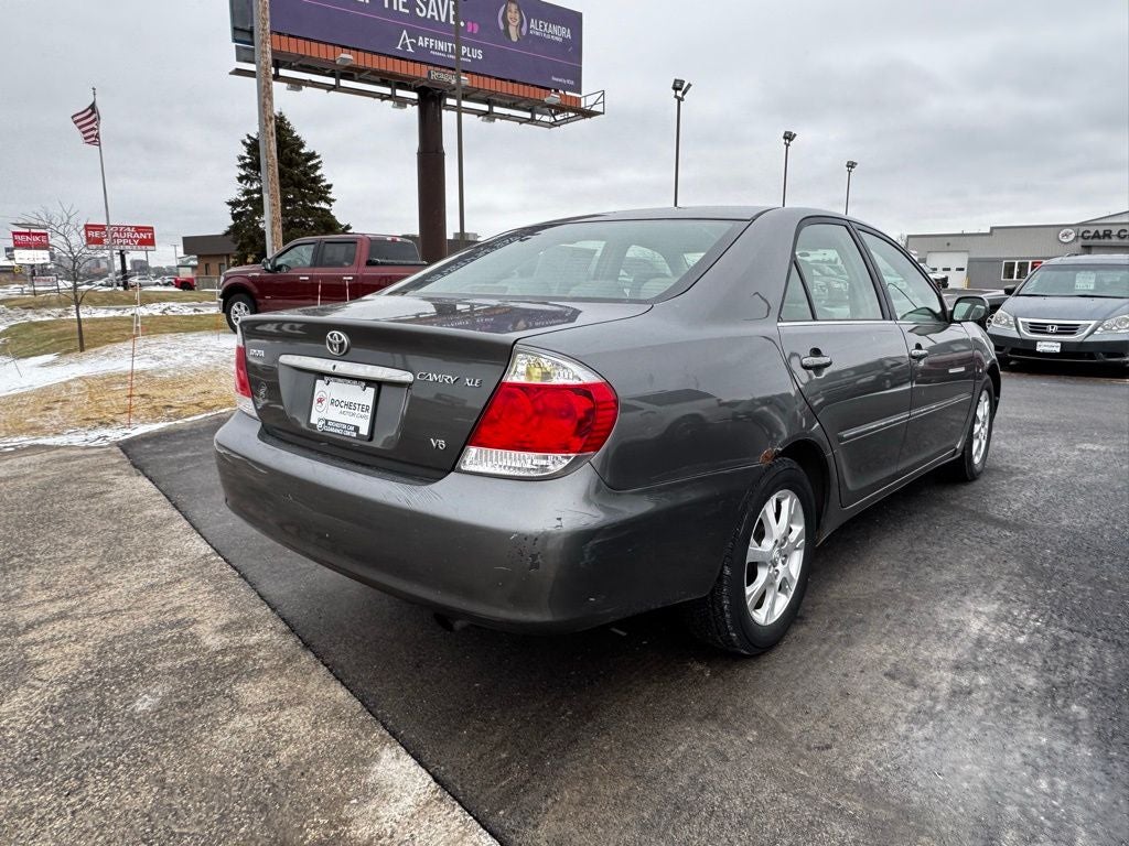 2005 Toyota Camry XLE FWD