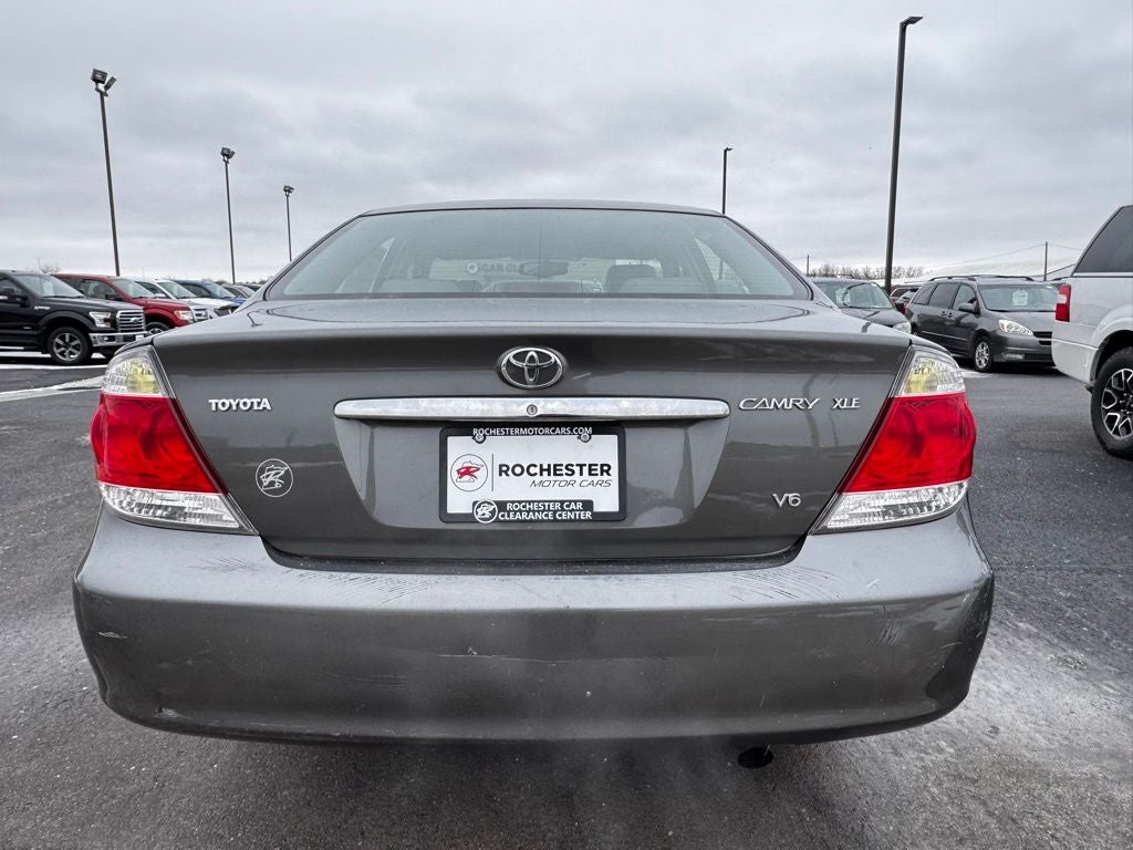 2005 Toyota Camry XLE FWD