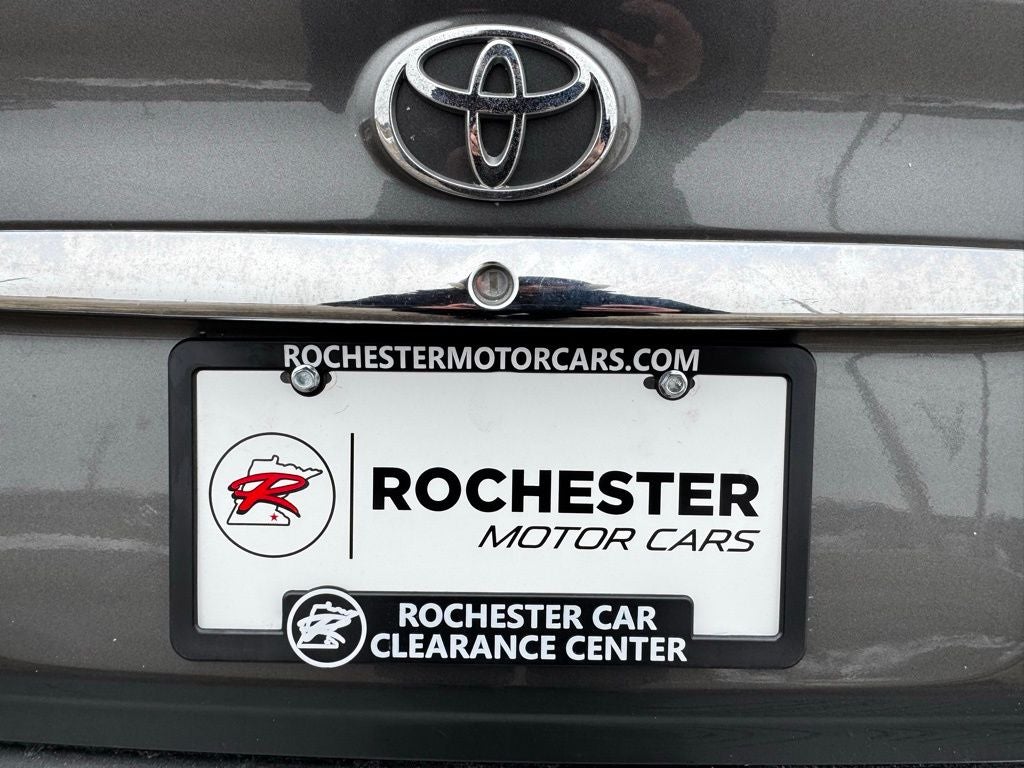 2005 Toyota Camry XLE FWD