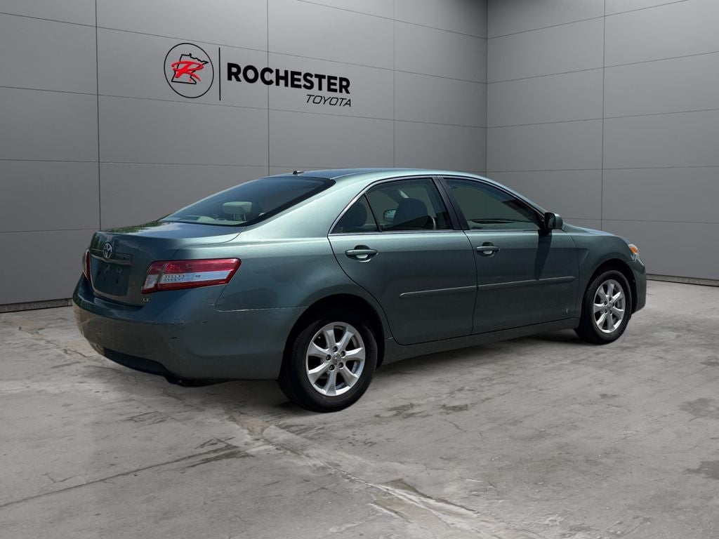 2011 Toyota Camry LE FWD
