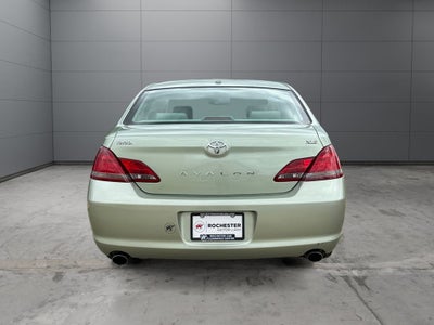2009 Toyota Avalon XLS FWD