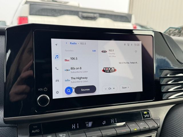 2025 Toyota Camry SE FWD