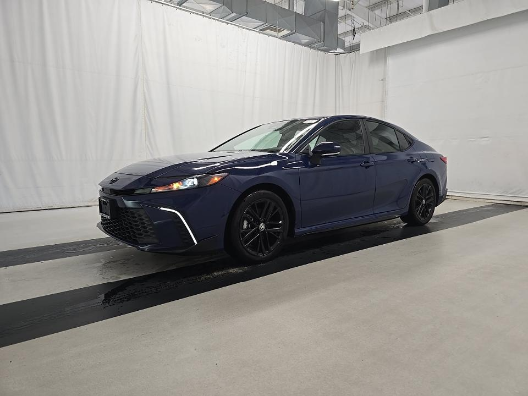 2025 Toyota Camry SE FWD