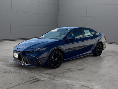2025 Toyota Camry SE FWD