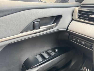 2025 Toyota Camry LE FWD