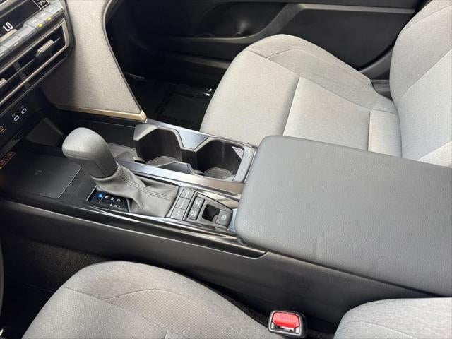2025 Toyota Camry LE FWD