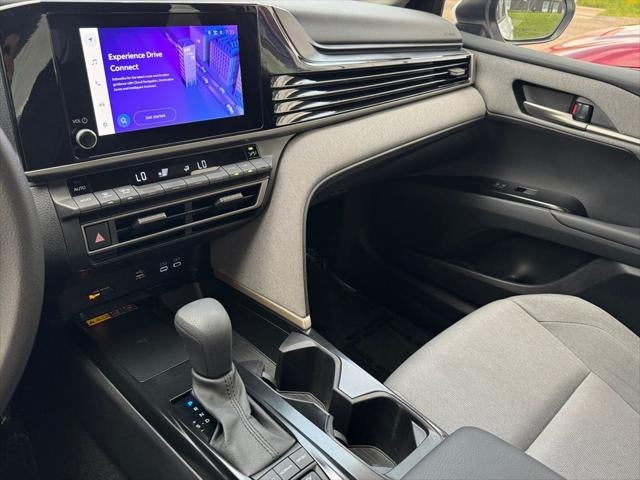 2025 Toyota Camry LE FWD