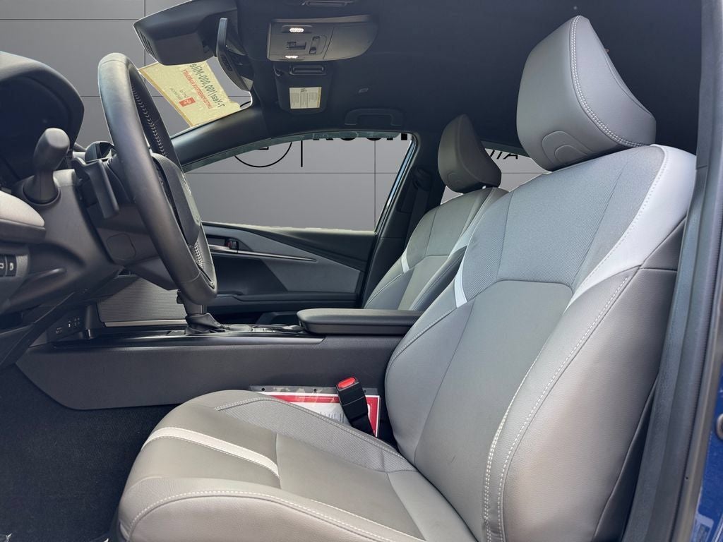 2025 Toyota Camry SE FWD