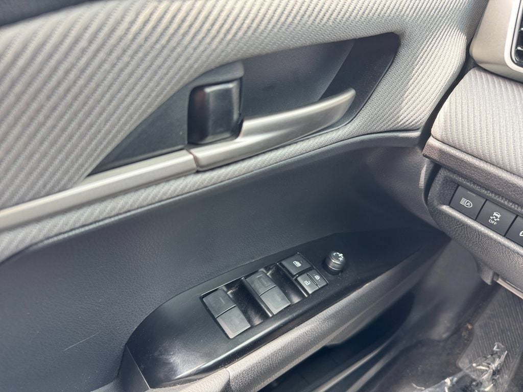 2025 Toyota Camry SE FWD