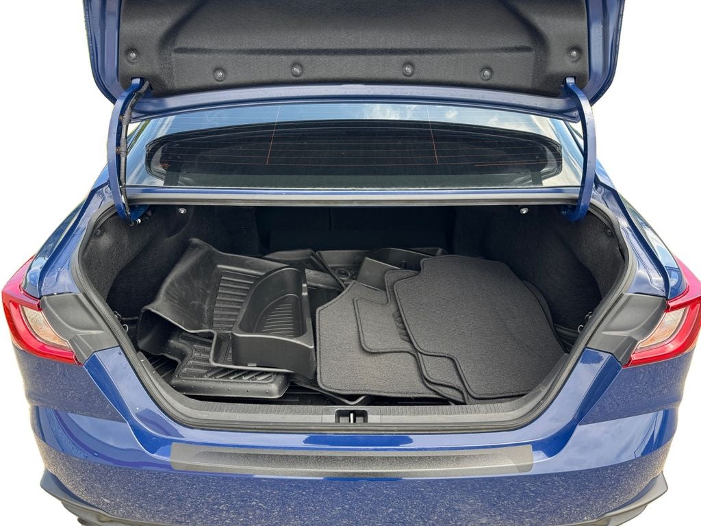 2025 Toyota Camry SE FWD