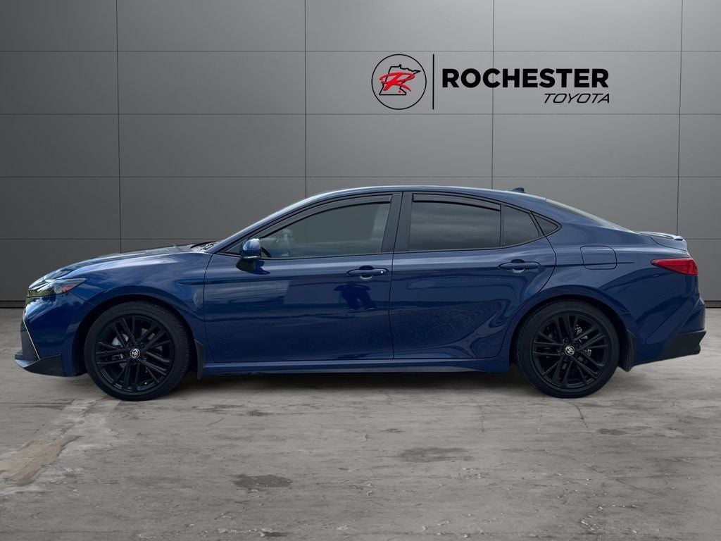 2025 Toyota Camry SE FWD
