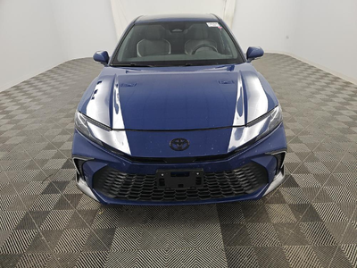 2025 Toyota Camry SE FWD
