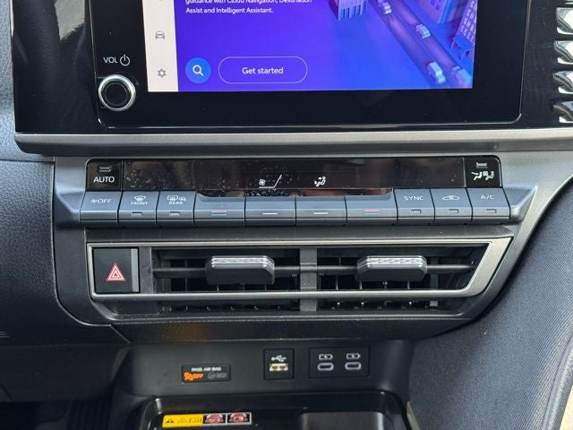 2025 Toyota Camry LE FWD