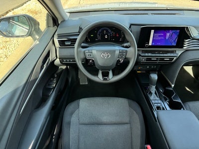 2025 Toyota Camry LE FWD