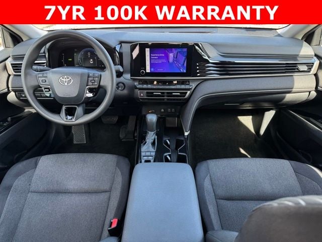 2025 Toyota Camry LE FWD