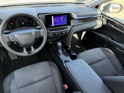 2025 Toyota Camry LE FWD