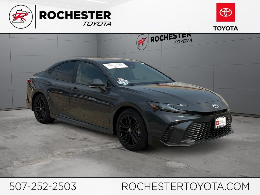 2025 Toyota Camry SE FWD