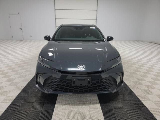 2025 Toyota Camry SE FWD
