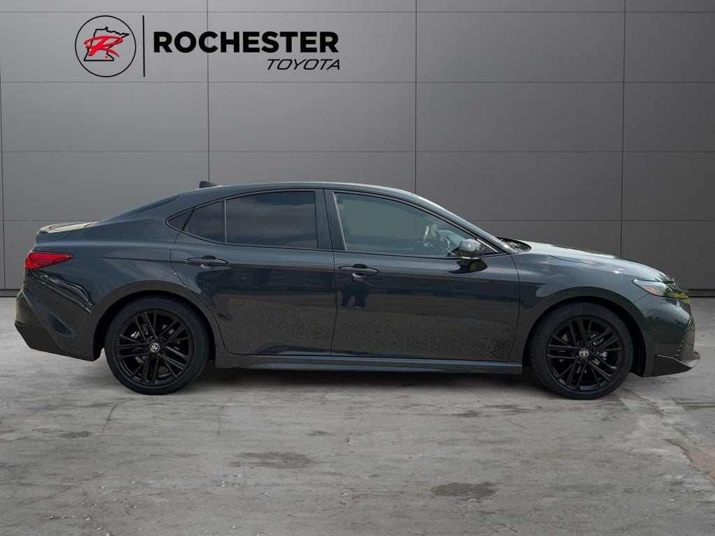 2025 Toyota Camry SE FWD