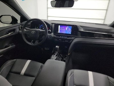 2025 Toyota Camry SE FWD