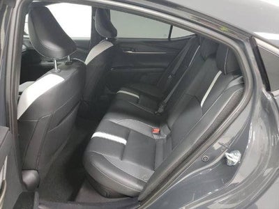 2025 Toyota Camry SE FWD