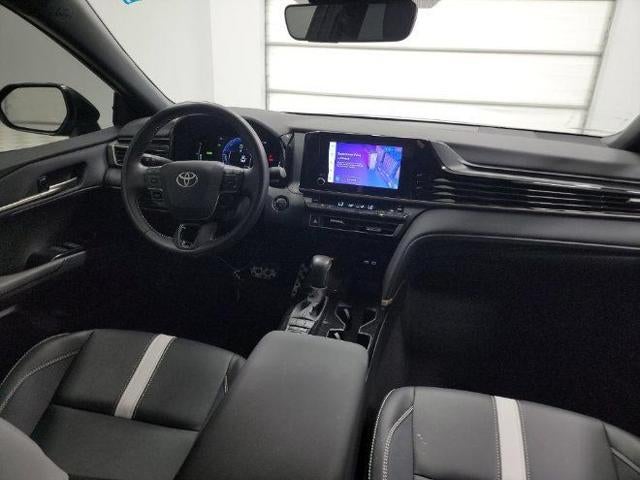 2025 Toyota Camry SE FWD