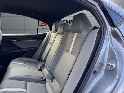 2026 Toyota Camry SE FWD