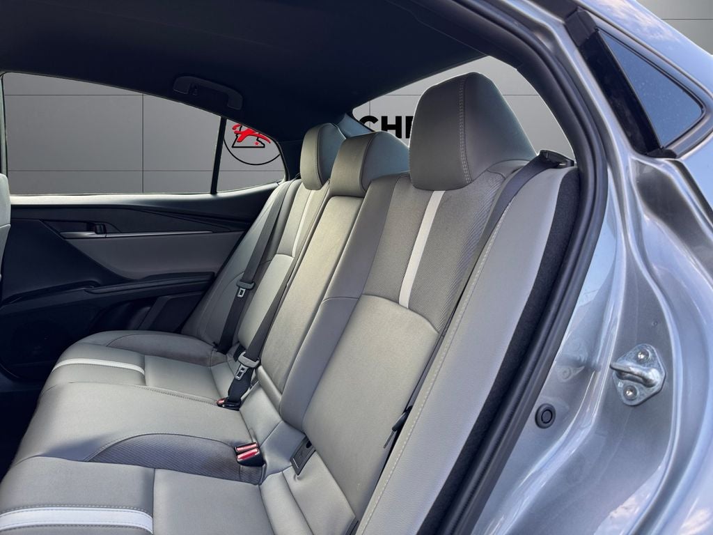2026 Toyota Camry SE FWD