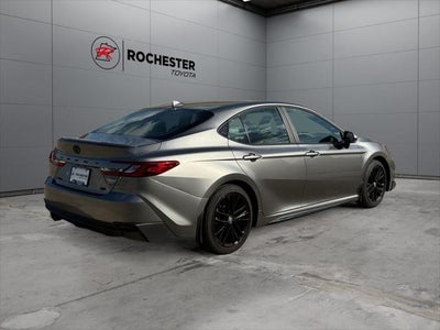 2026 Toyota Camry SE FWD